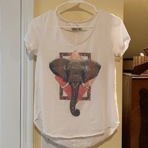 Hollister XS short sleeve white tshirt elephant